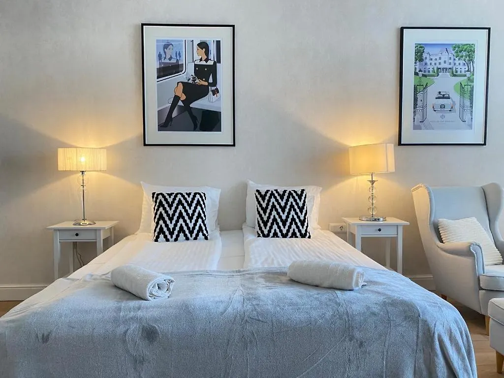 דירה סגד Romantic Riverview Bestern הונגריה