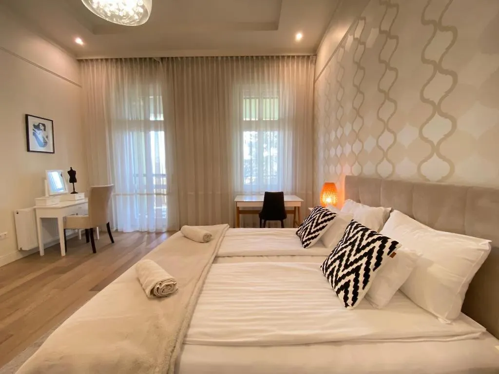סגד Romantic Riverview Bestern דירה